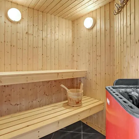 Stunning In With Sauna בית נופש